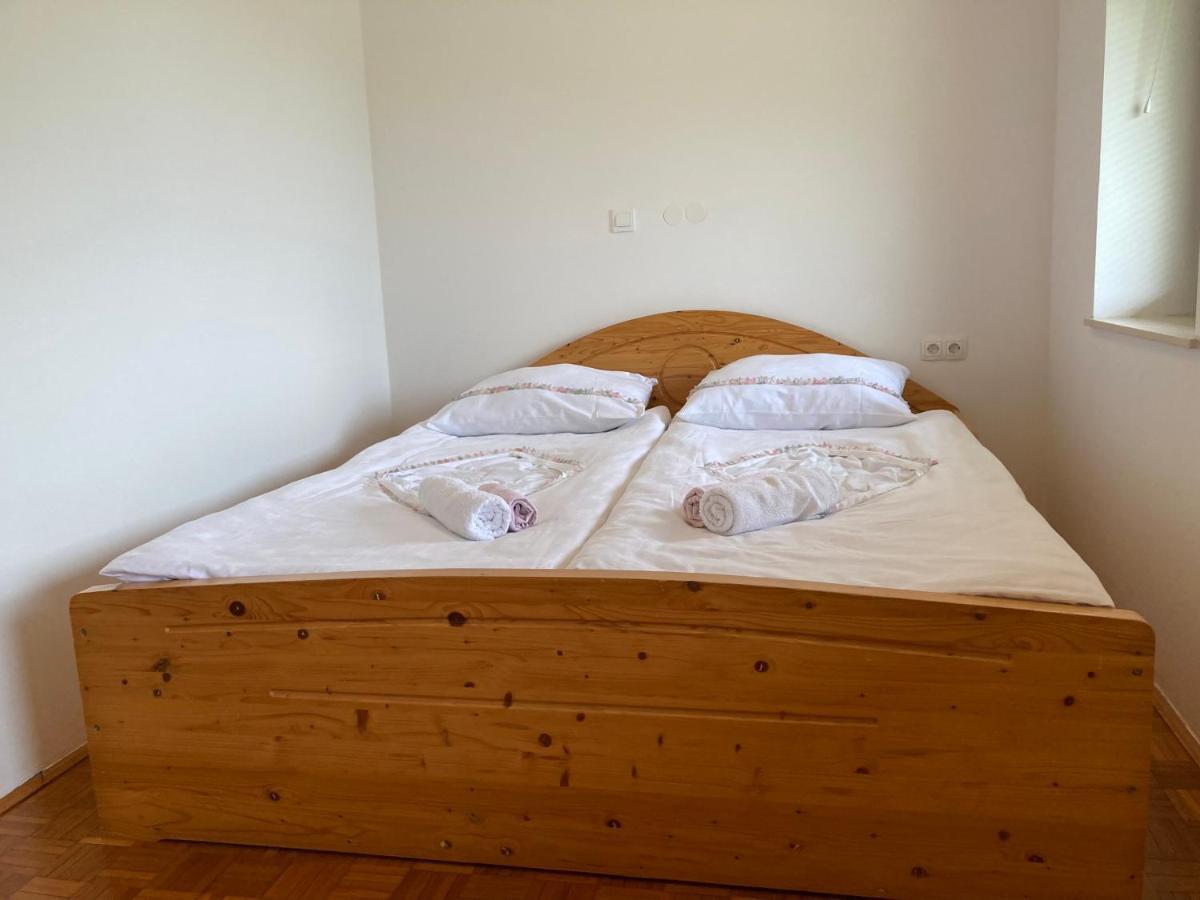 Apartment Vrtacnik Stefanja Gora Eksteriør billede